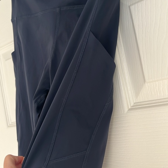 Vuori Women Ink Stride Performance Leggings 7/8 Length Stretch Side Pockets - Picture 7 of 13